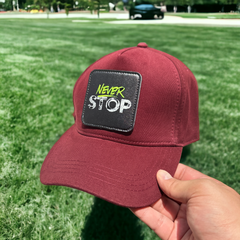 Never Stop Çıkartmalı Bench Kare Stickerlı Şapka