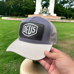 Deus Çıkartmalı Bench Stickerlı Şapka