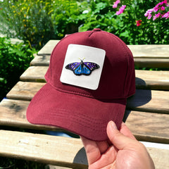 Kelebek Çıkartmalı Bench Kare Stickerlı Şapka