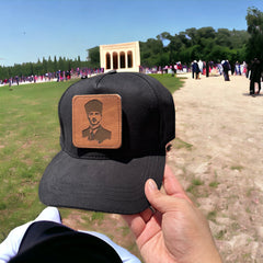 Atatürk Çıkartmalı Bench Kare Stickerlı Şapka