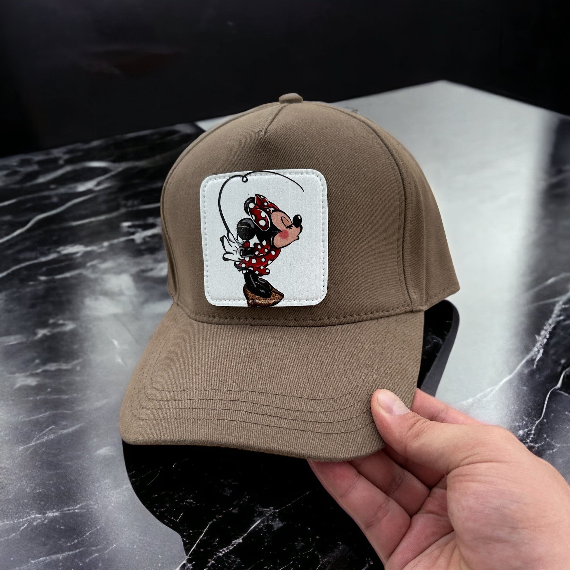 BHS1 Stickerlı Minnie Mouse Figürlü Şapka - Stickerlı Şapka