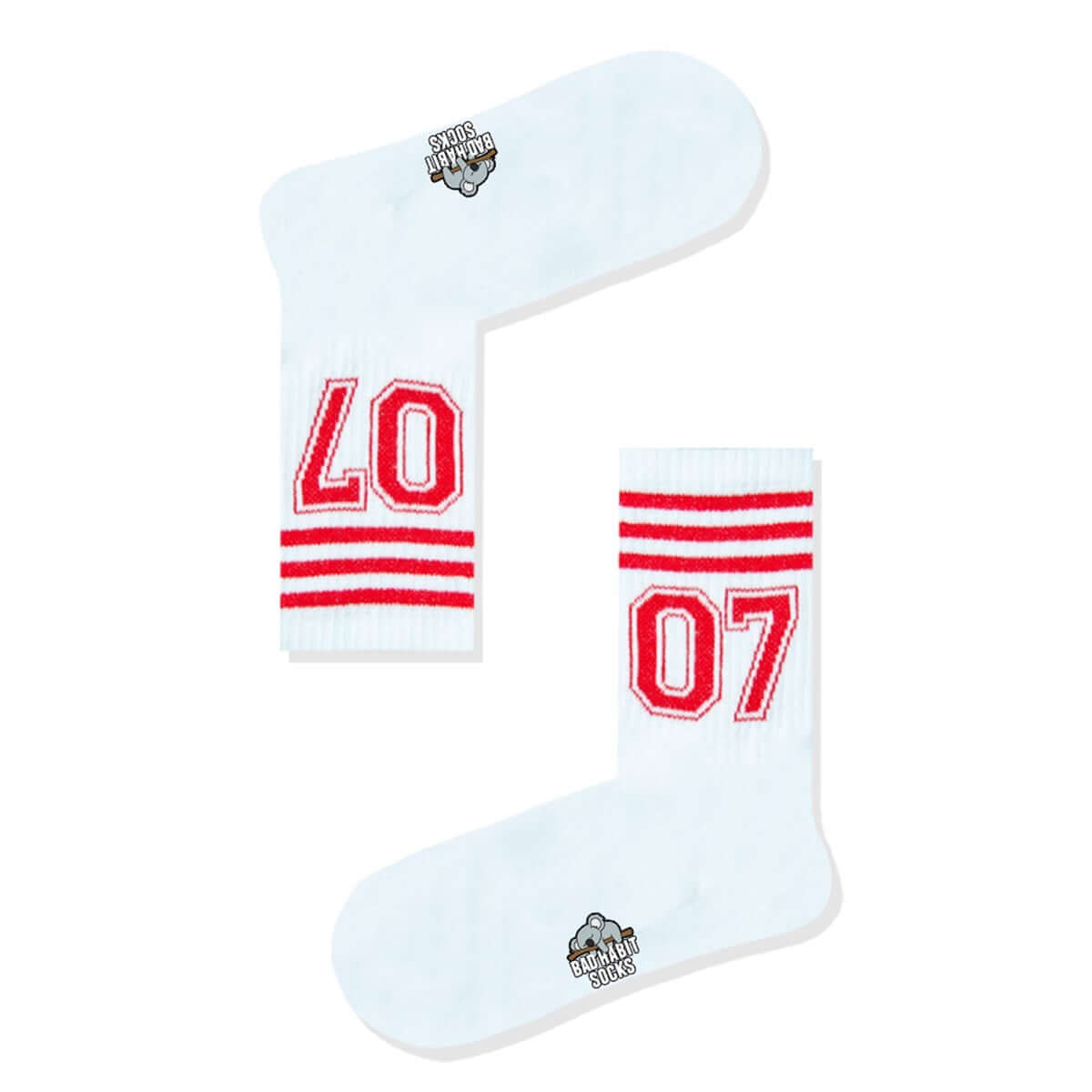 07 Beyaz Yazılı Tenis Çorap - Stickerlı Şapka